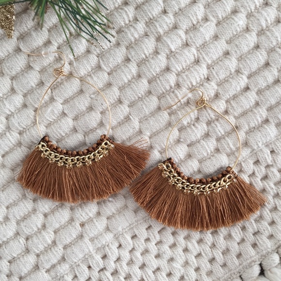 ❗️Two Left❗️NWT Brown Tassel Earrings - Picture 2 of 3